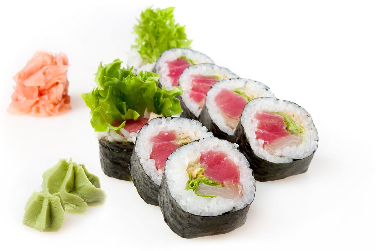 Сколько могут храниться роллы. Футомаки. Суши с тунцом в Японии. Футомаки ролл овощной. Футомаки запеченные.